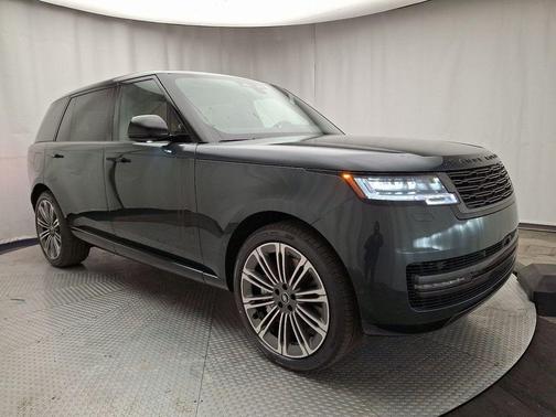 2025 Land Rover Range Rover P530 SE 7 Seat