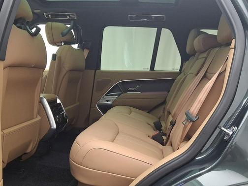 2026 Land Rover Range Rover P400 SE