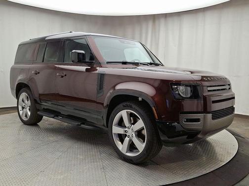 2025 Land Rover Defender P400 X-Dynamic SE