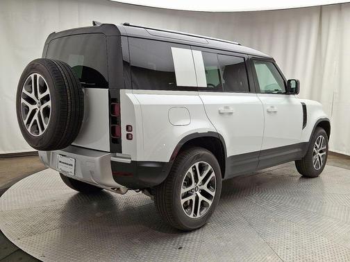 2025 Land Rover Defender P300
