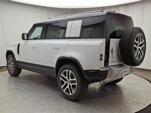 2025 Land Rover Defender P300