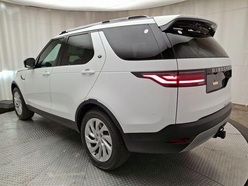 2025 Land Rover Discovery P300 S