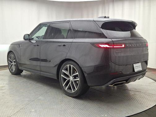 2023 Land Rover Range Rover Sport SE