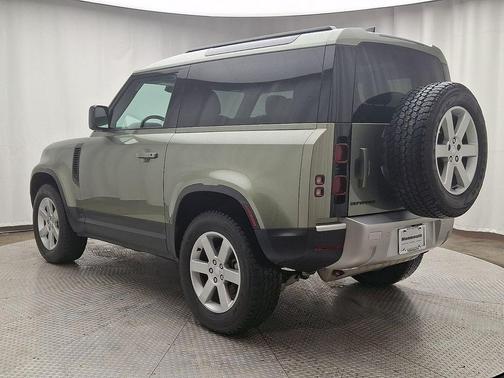 2023 Land Rover Defender 90 S