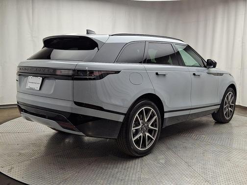 Arroios Grey 2026 Land Rover Range Rover Velar P250 Dynamic SE