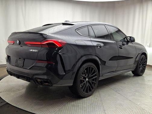 Carbon Black Metallic 2025 BMW X6 M60i