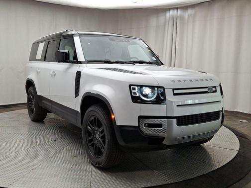 2025 Land Rover Defender P400 S