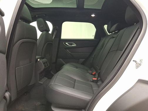 2026 Land Rover Range Rover Velar P250 Dynamic SE