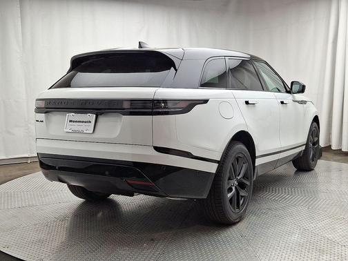 2026 Land Rover Range Rover Velar P250 Dynamic SE