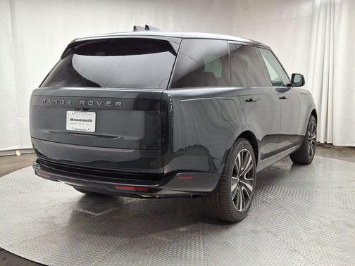2025 Land Rover Range Rover P530 SE