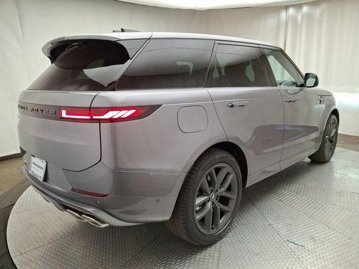 2025 Land Rover Range Rover Sport P530 Dynamic SE