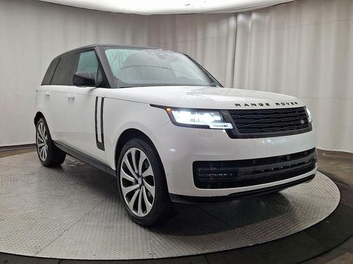 2025 Land Rover Range Rover P400 SE
