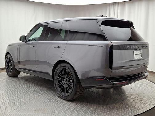 2024 Land Rover Range Rover P400 SE