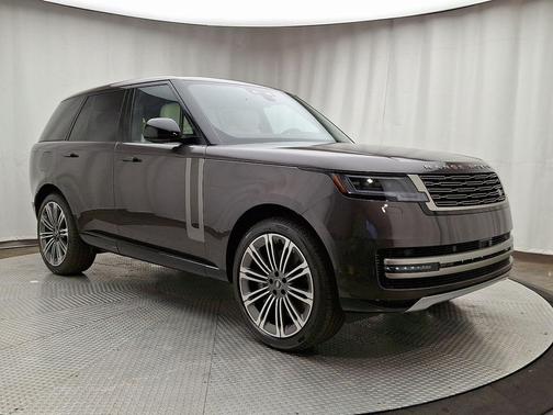 2025 Land Rover Range Rover P530 SE