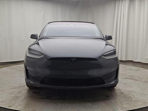 2022 Tesla Model X Plaid