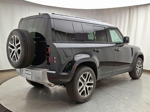 2025 Land Rover Defender P300