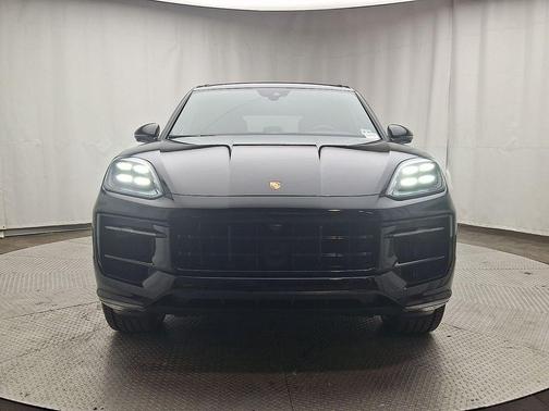 Black 2024 Porsche Cayenne Cayenne S