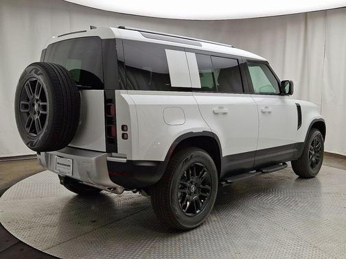 2025 Land Rover Defender P300