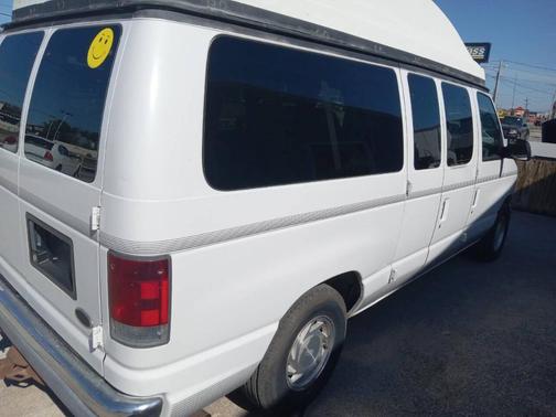2002 Ford E150 XLT