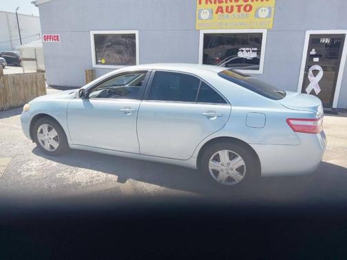 2009 Toyota Camry LE
