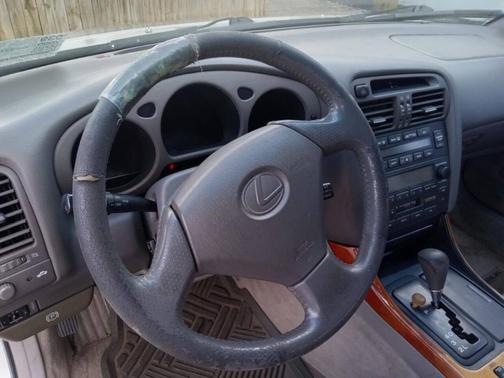 2000 Lexus GS 300