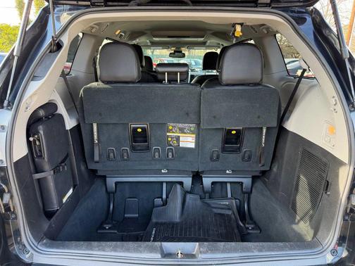 2019 Toyota Sienna SE Premium