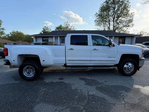 White 2019 Chevrolet Silverado 3500 LTZ