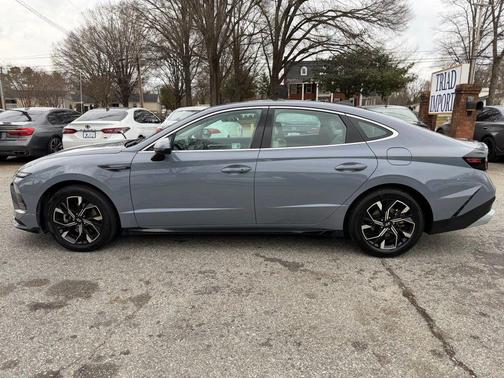 2025 Hyundai SONATA SEL