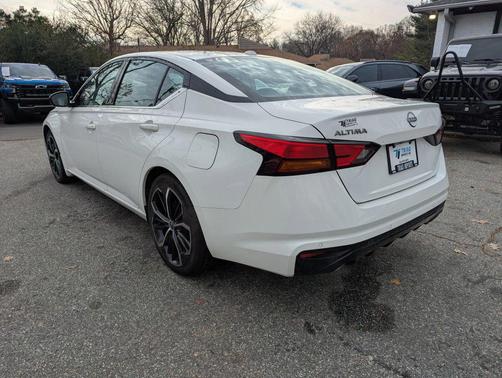 2024 Nissan Altima SR FWD