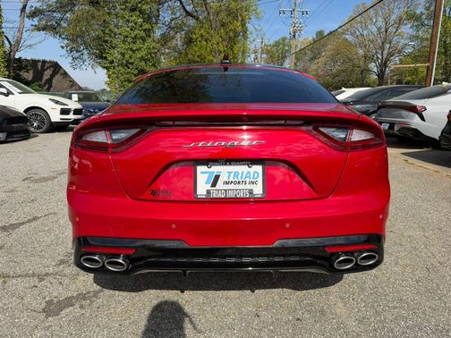 HiChroma Red 2018 Kia Stinger GT2