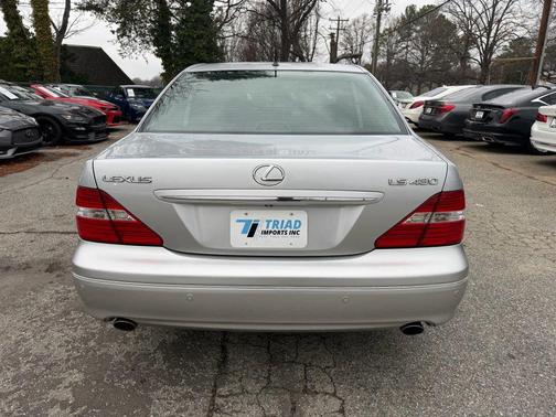 2004 Lexus LS 430 Base