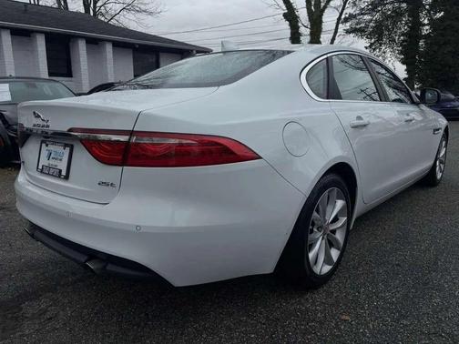 2018 Jaguar XF 25t Premium