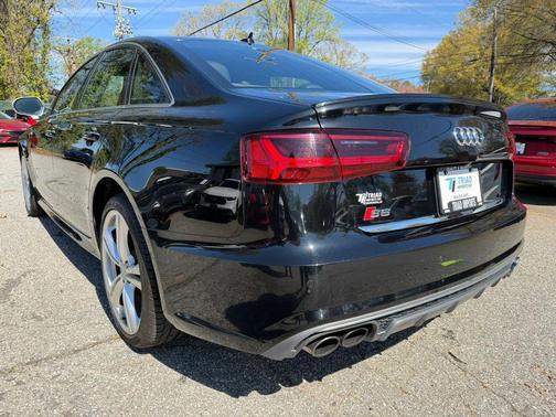 Black 2016 Audi S6 4.0T