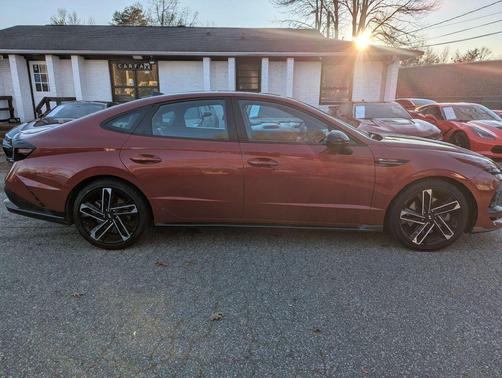 2024 Hyundai SONATA SE