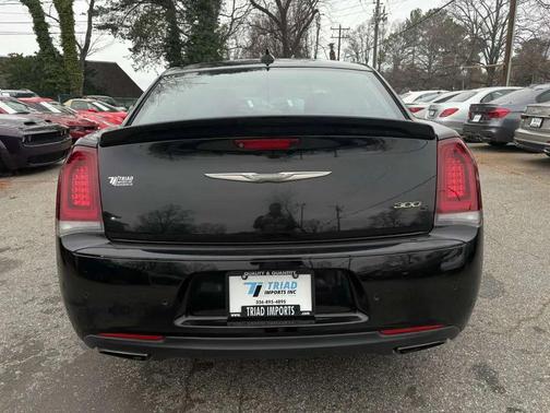 2019 Chrysler 300 S