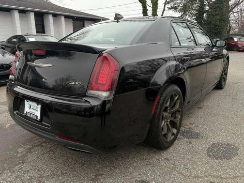 2019 Chrysler 300 S