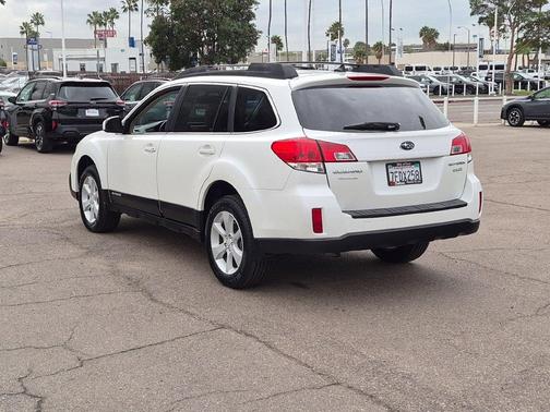 Satin White Pearl 2014 Subaru Outback 2.5i Premium