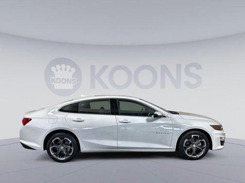 2022 Chevrolet Malibu FWD LT