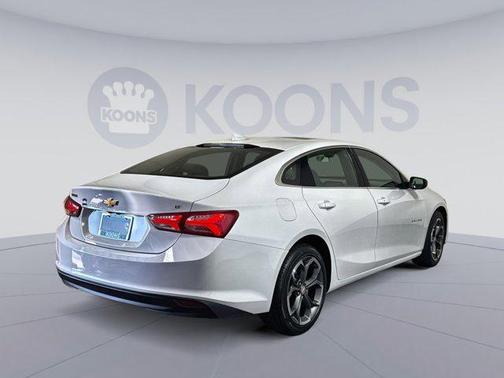 2022 Chevrolet Malibu FWD LT