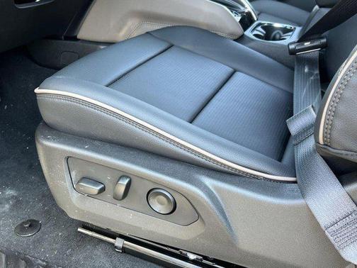 2025 GMC Canyon Denali