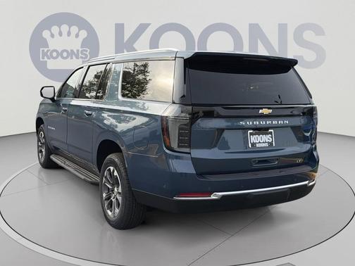 Lakeshore Blue Metallic 2026 Chevrolet Suburban LT