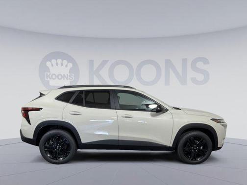 White Sands 2026 Chevrolet Trax FWD ACTIV
