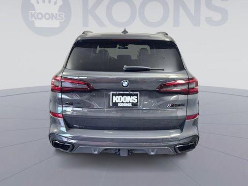 2022 BMW X5 M50i