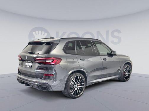 2022 BMW X5 M50i