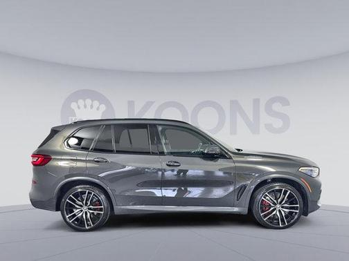 2022 BMW X5 M50i