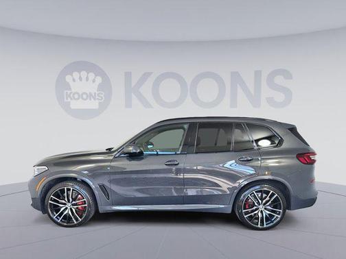 2022 BMW X5 M50i