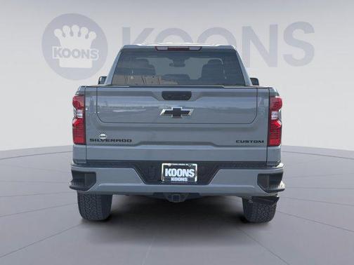 2025 Chevrolet Silverado 1500 Custom