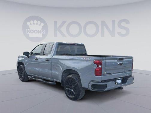 2025 Chevrolet Silverado 1500 Custom