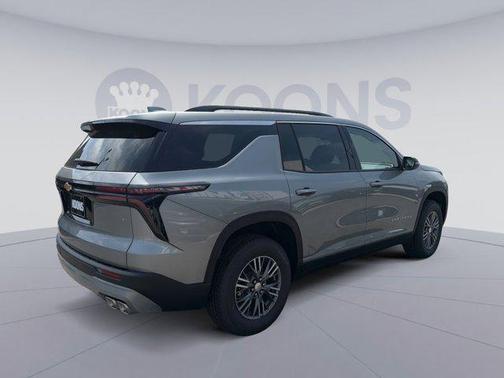 Sterling Gray Metallic 2026 Chevrolet Traverse LT