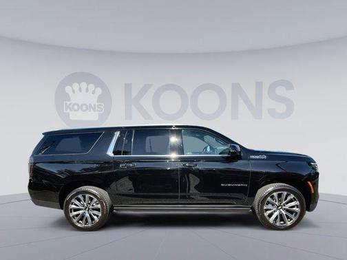 2025 Chevrolet Suburban 4WD High Country